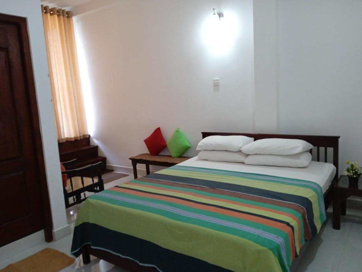 Alex Home Stay Kandy Exterior photo